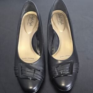 Soft Style Shoes Women's Size 10 Black Memory Foam Pumps Block Heel Round Toe